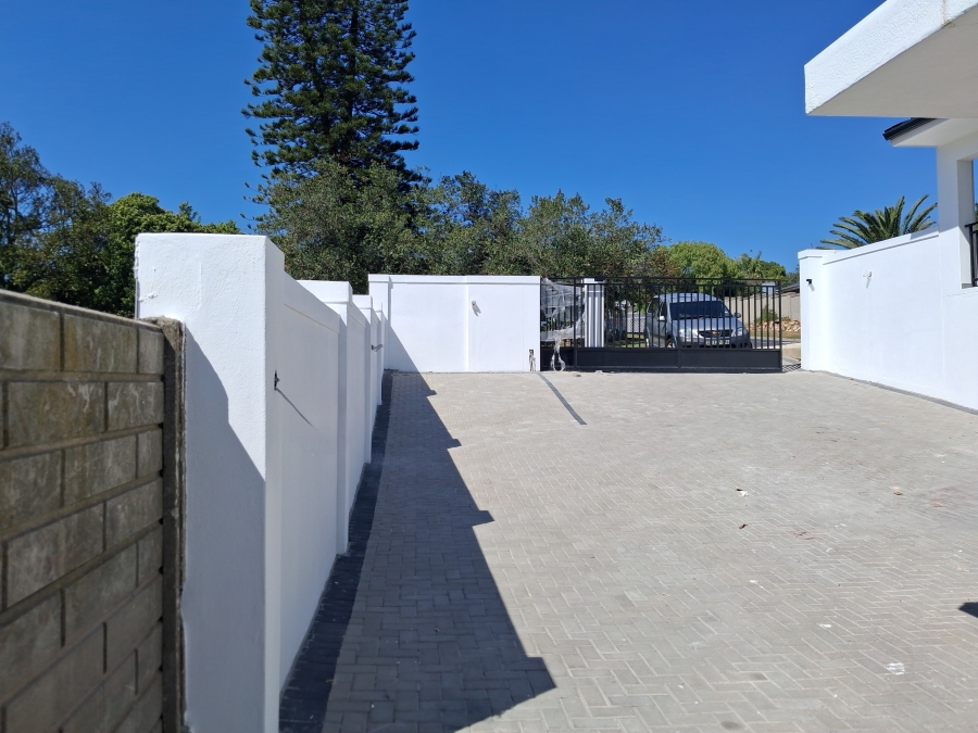 To Let 1 Bedroom Property for Rent in Stellenberg Western Cape